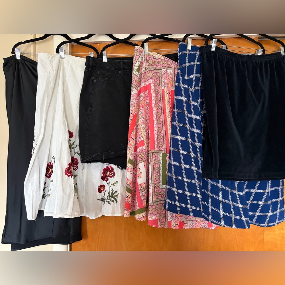 Mixed Women's Skirt Assortment - Black, White, Pink, Blue